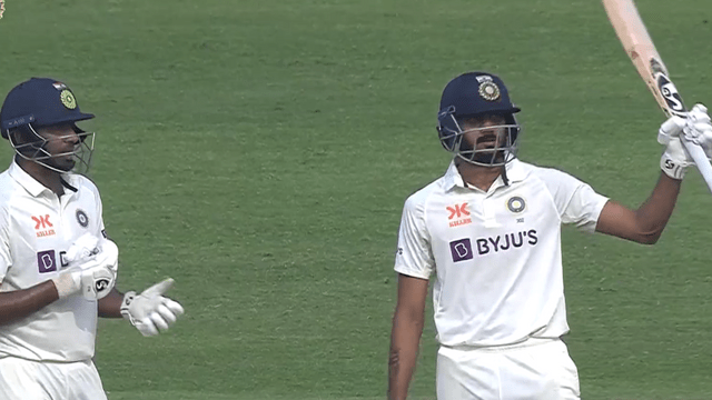 Axar Patel completes third Test half-century with 85 meter six, Australia startled by 2 sixes