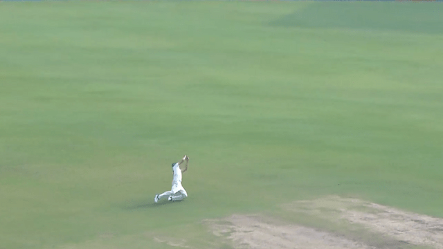 Cummins took Akshar Patel's incredible catch for 74, without seeing the catch stuck in his hand, Akshar was stunned