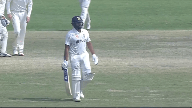 Rohit Sharma won crores of hearts by sacrificing his own wicket, gifted Pujara on his 100th Test