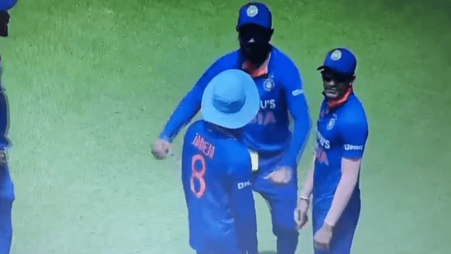 Virat Kohli was seen doing lungi dance in INSVSAUS live match, Jadeja also participated