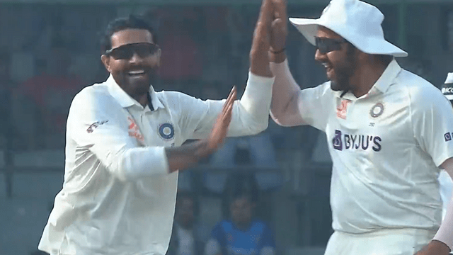 Jadeja showed the mirror to the umpire by taking DRS, Travis Head shocked, India reduced to 109 runs
