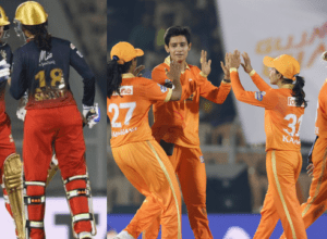 GG VS RCB: Sofia Dunkley and Harleen stormed RCB team, lost by 11 runs, hat-trick of defeats, made these 3 records
