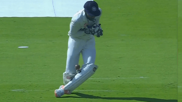 IND vs AUS: Bharat dripped easy catch on Umesh Yadav's ball, 7 Travis Head got life