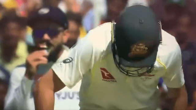 Virat Kohli was eating Kulcha-Chola in Delhi and in slip in LIVE match in Ahmedabad Test, Shami made this gesture, looted the gathering