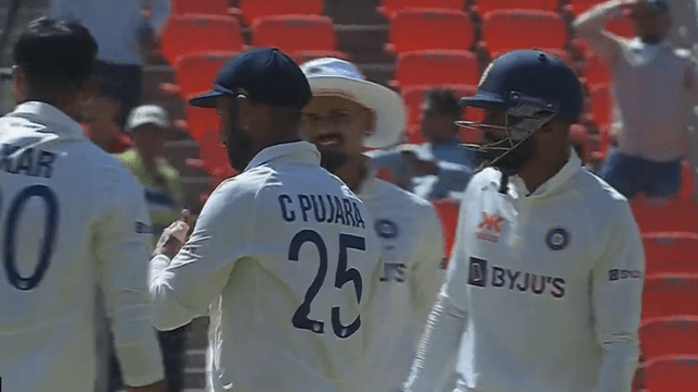 Akshar Patel shattered the dream of Usman Khawaja's double century, Pujara did all the work with DRS, Virat's tremendous reaction