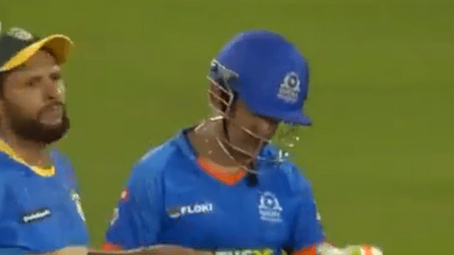 Gautam Gambhir and Shahid Afridi again clashed on the field, Gambhir hit 54 runs