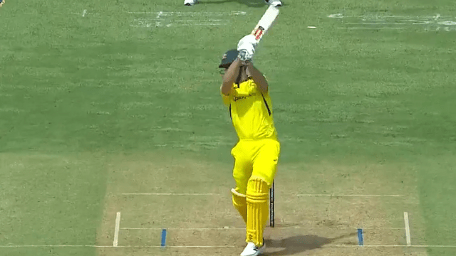 Ravindra Jadeja pounced like a hawk on Labushen's shot, caught an incredible catch, blew the senses, Wankhede Stadium echoed with applause