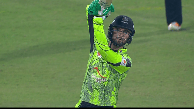 Shaheen Afridi hit a six to enter the final of PSL, trounced Babar Azam's team by 4 wickets, did this feat for the second time