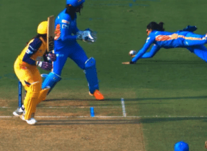 Harmanpreet took a magical catch in the slips by diving with one hand, Devika was shocked to see this amazing catch!