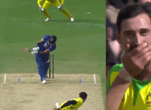 Akshar Patel tore the sky by hitting two sixes in two consecutive balls of Stark, blew Stark's senses!
