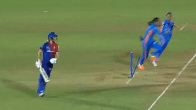 Amanjot swung the ball like an eagle and made Meg Lanning RUN OUT with a rocket throw, Harmapreet danced with joy