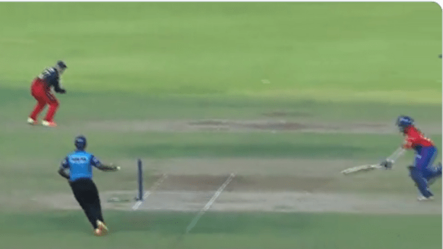 Prithvi Shaw's cleverness was overpowered, Anuj did a quick RUNOUT, jumped in the air and scattered the wicket