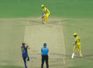 Dhoni came, Dhoni dominated, completed 5000 runs in IPL with 2 consecutive sixes, Mark Wood blown away, CSK made 217/7