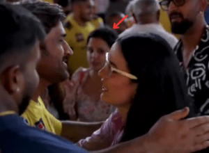 Hardik's wife Natasha hugged Dhoni, Dhoni's wife Sakshi was seen "staring"! CSK became champion for the fifth time