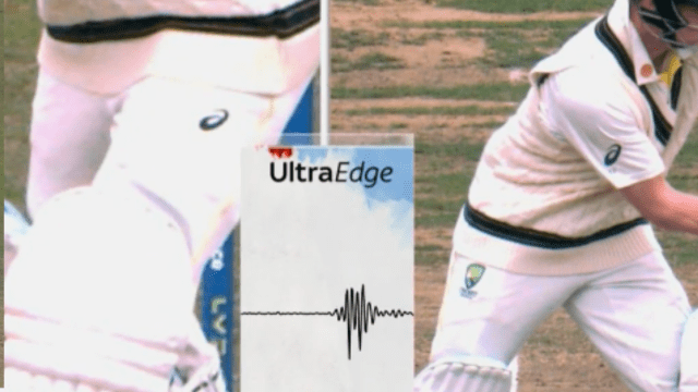 Broad hit Steve Smith with inswing, even DRS could not save, Dharmsena gave OUT wearing magical goggles