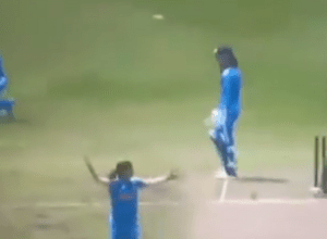 Umpire gave NOT OUT  to Deepti Sharma's tremendous catch, India Women won by 7 wkts