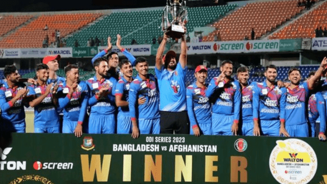 Shoriful Islam took 4 wickets for Afghanistan, Bangladesh won by 7 wickets, Afghanistan won the series by 2/1