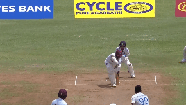 Chanderpal's wicket flew on Ashwin's magical ball, made a record of dismissing father-son