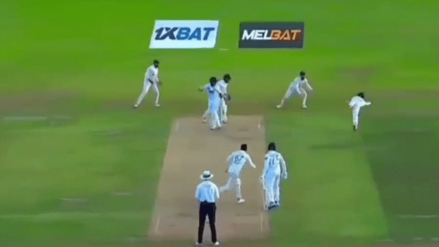 Imam-ul-Haq jumps in the air and catches Sadeera's amazing catch, blown away, Babar Azam hugs, SL 242/6