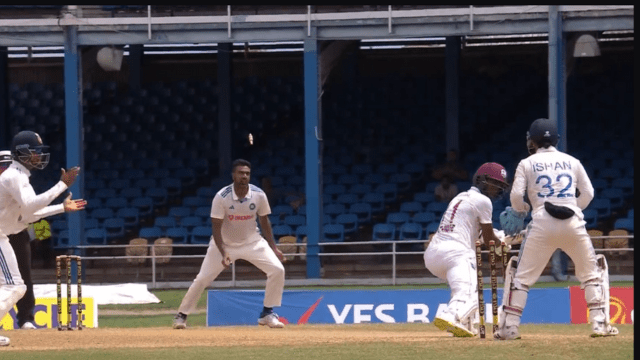 Brathwaite bowled on Ashwin's magic ball, 1.4 degree ball took away the wicket, Ashwin hunted Brathwaite after playing 235 balls