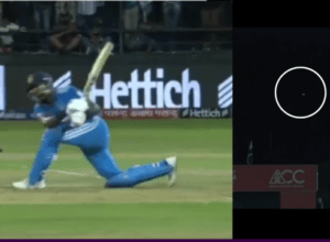 Hardik hit Nawaz's six on his knees, the stadium echoed with the tune of Ram-Siyaram