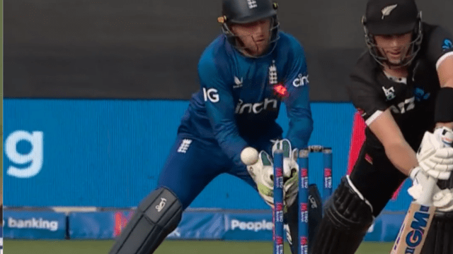 Adil Rashid bowled Young in the first ODI match of England and New Zealand