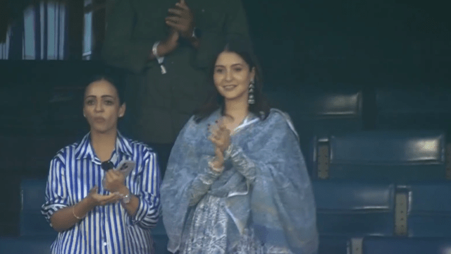 Lokesh Rahul completed a stormy century with a six, Anushka Sharma stood up and clapped, won hearts